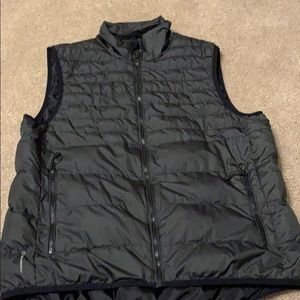 Men’s size Medium C9 by Champion VentureLoft vest